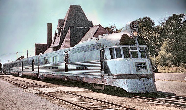 Mark Twain Zephyr at Keokuk, 1949